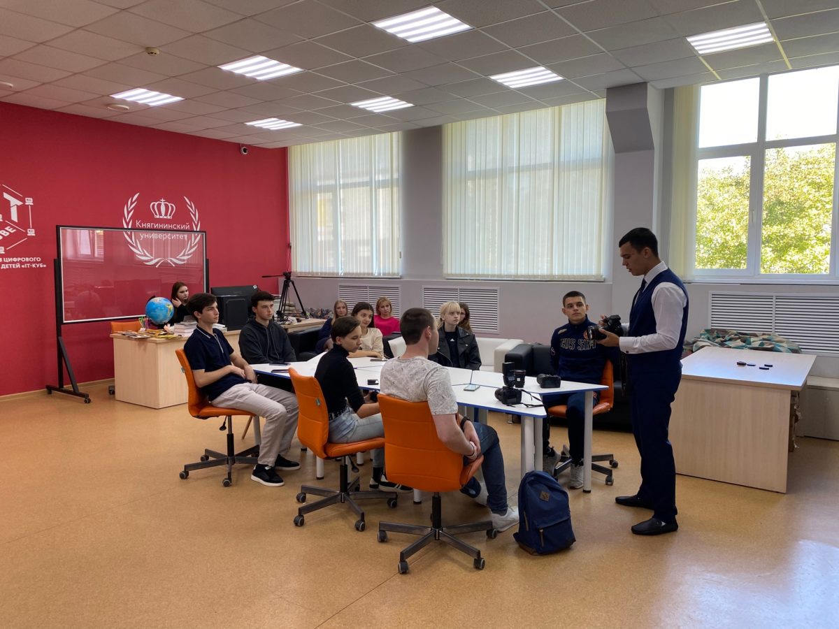 Подробнее о статье 💡В IT-Кубе для студентов первокурсников прошли увлекательные мастер-классы.