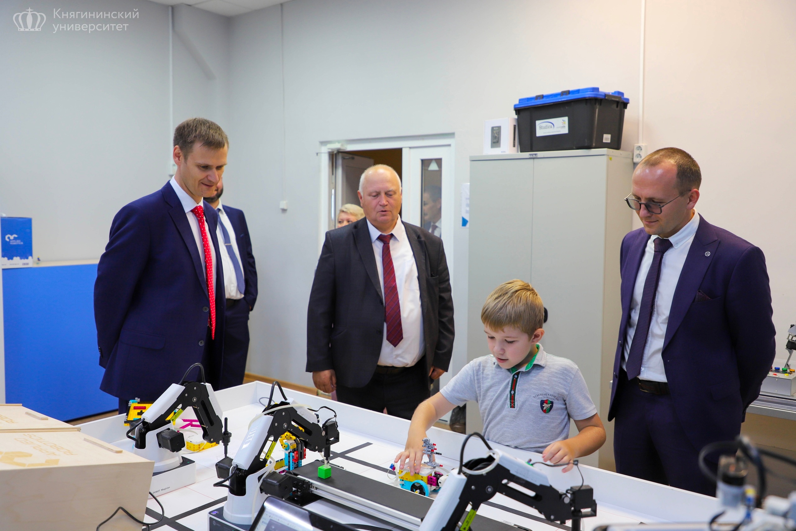 Подробнее о статье 🌐1 сентября ЦЦОД «IT-куб» посетил министр образования и науки Нижегородской области Михаил Юрьевич Пучков.