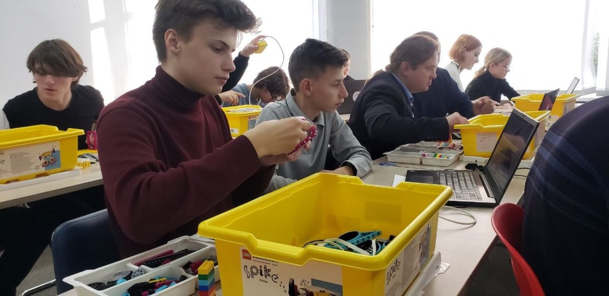 Подробнее о статье VIII Международной научно-практической конференции «Теория и практика психолого-социальной работы в современном обществе»
