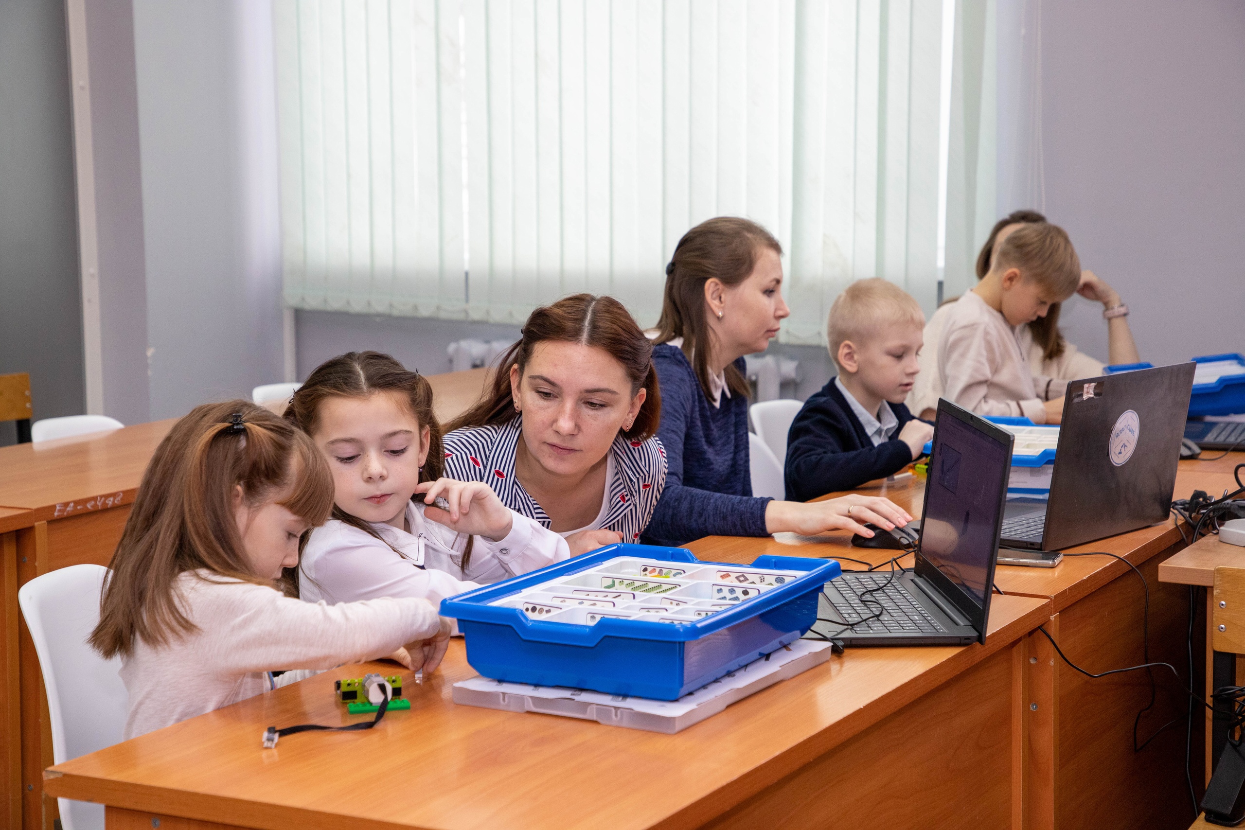Подробнее о статье 🌺 Мастерим ко Дню мамы! 🌸