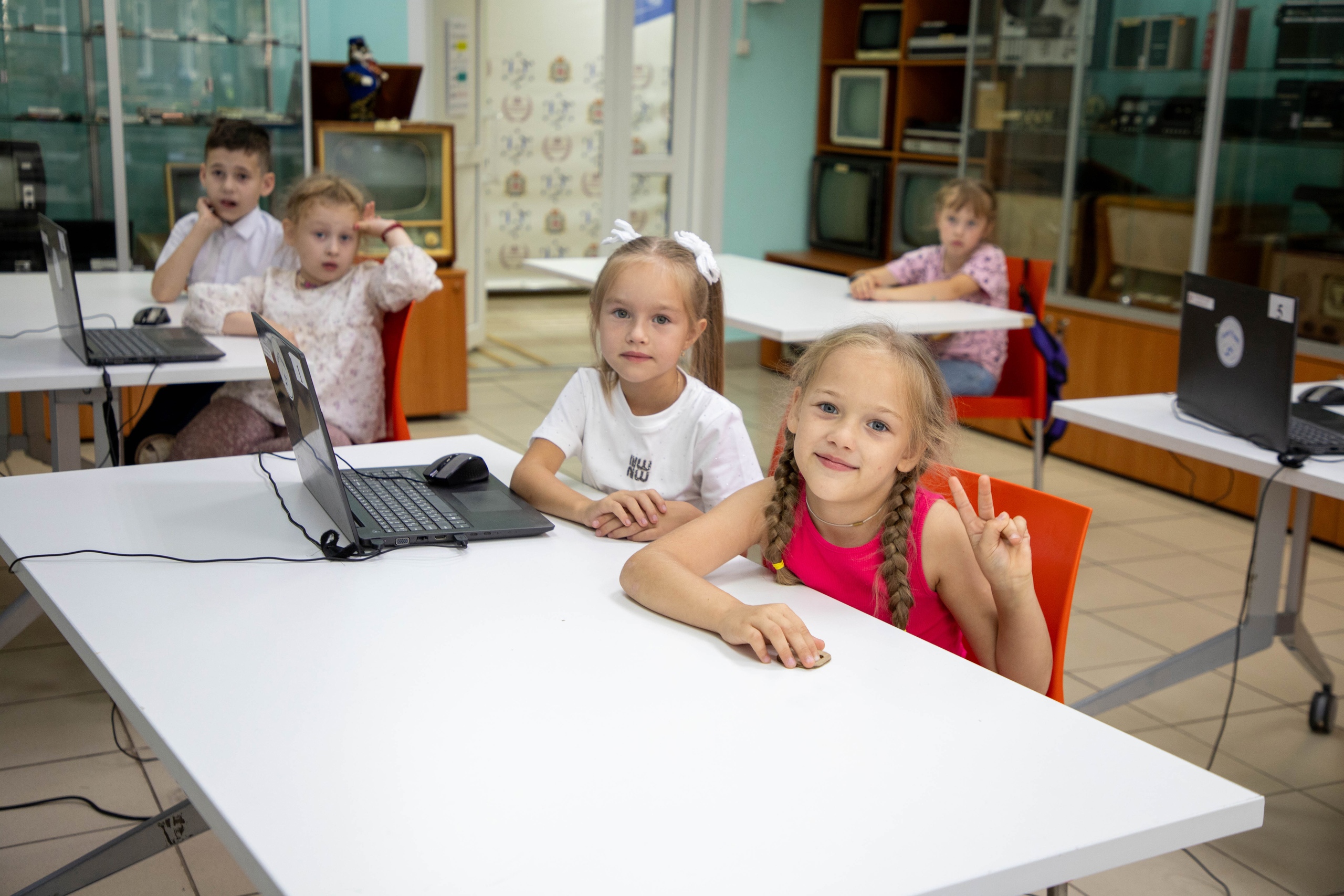 Подробнее о статье 🌟 В IT-кубе уже во всю идут занятия! 🌟
